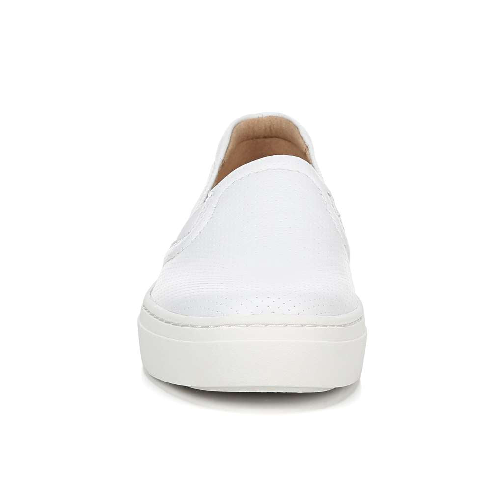 Carly 3 Slip-On Sneaker - White