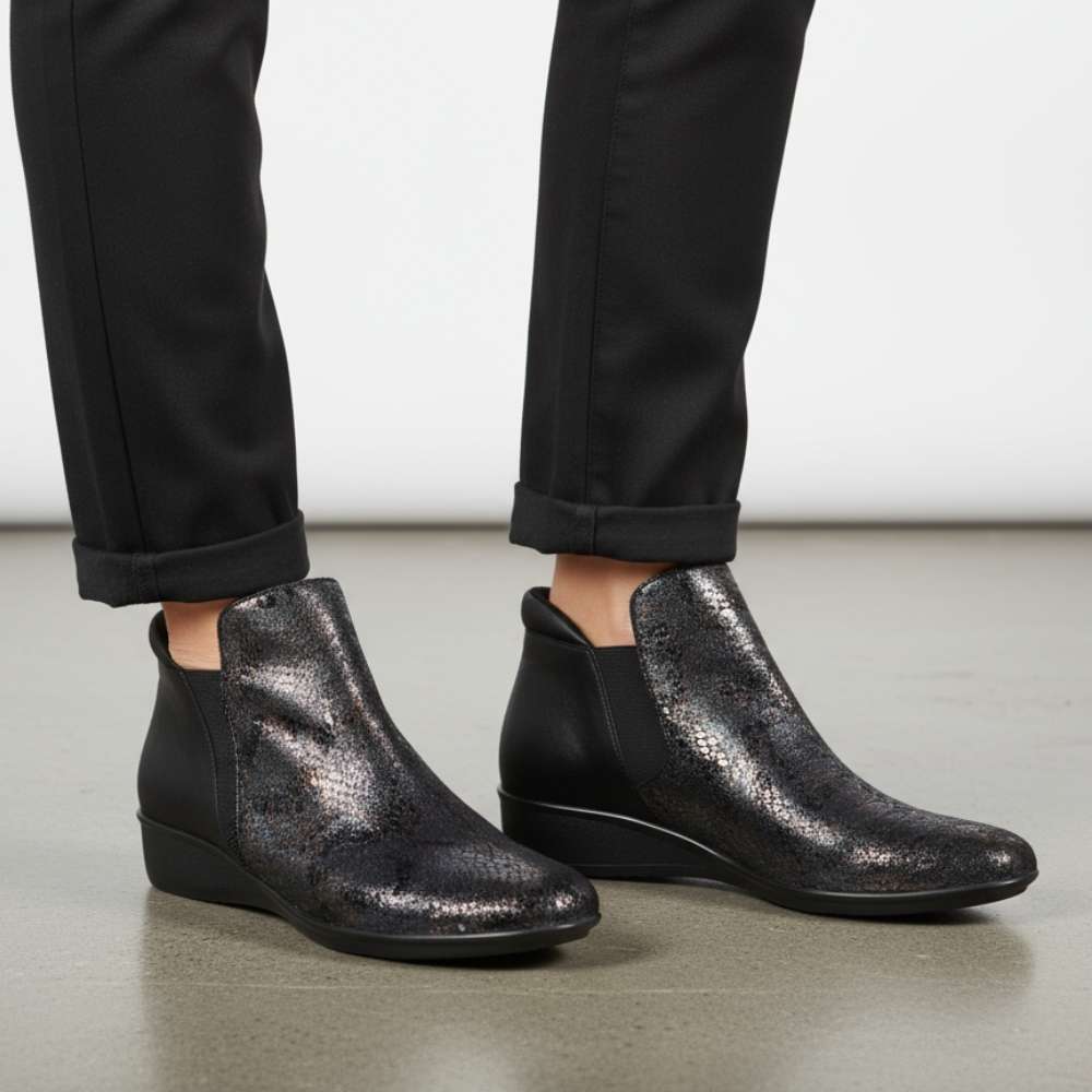 Damascus Boot - Black Metallic Python/Onyx