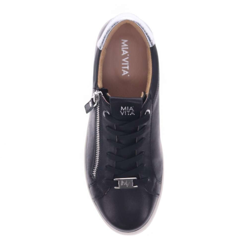 Luna Lace-Up Sneaker - Black