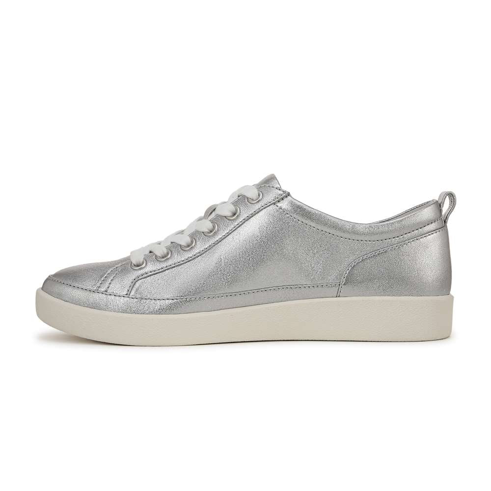 Winny Lace-Up Sneaker - Silver