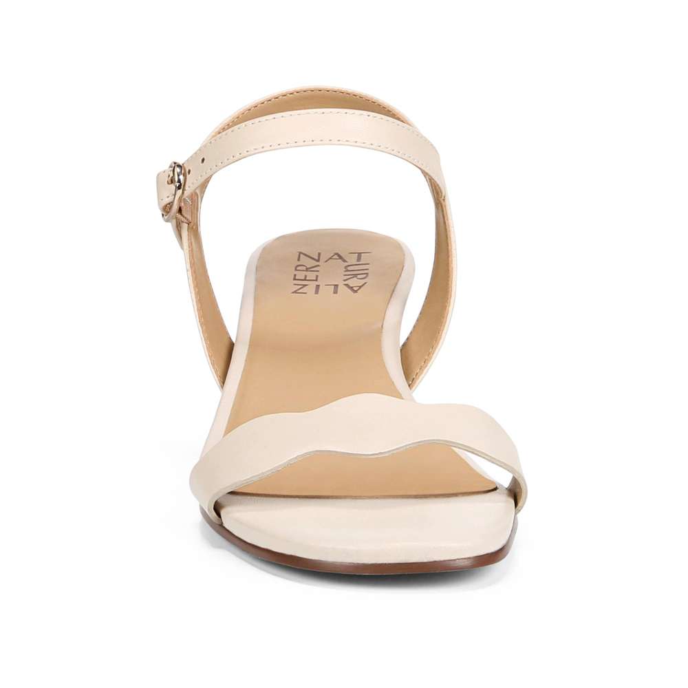 Lacey Wedge - Porcelain